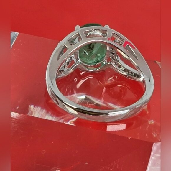 925 Sterling Silver Ring with Natural Emerald Gemstone 9x7mm & CZ - Picture 8 of 9
